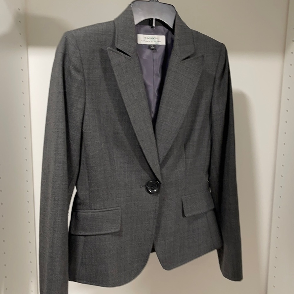 Tahari grey blazer